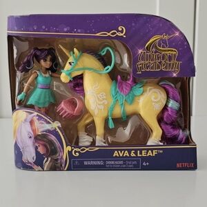 Netflix's Unicorn Academy Toy - Ava and Leaf